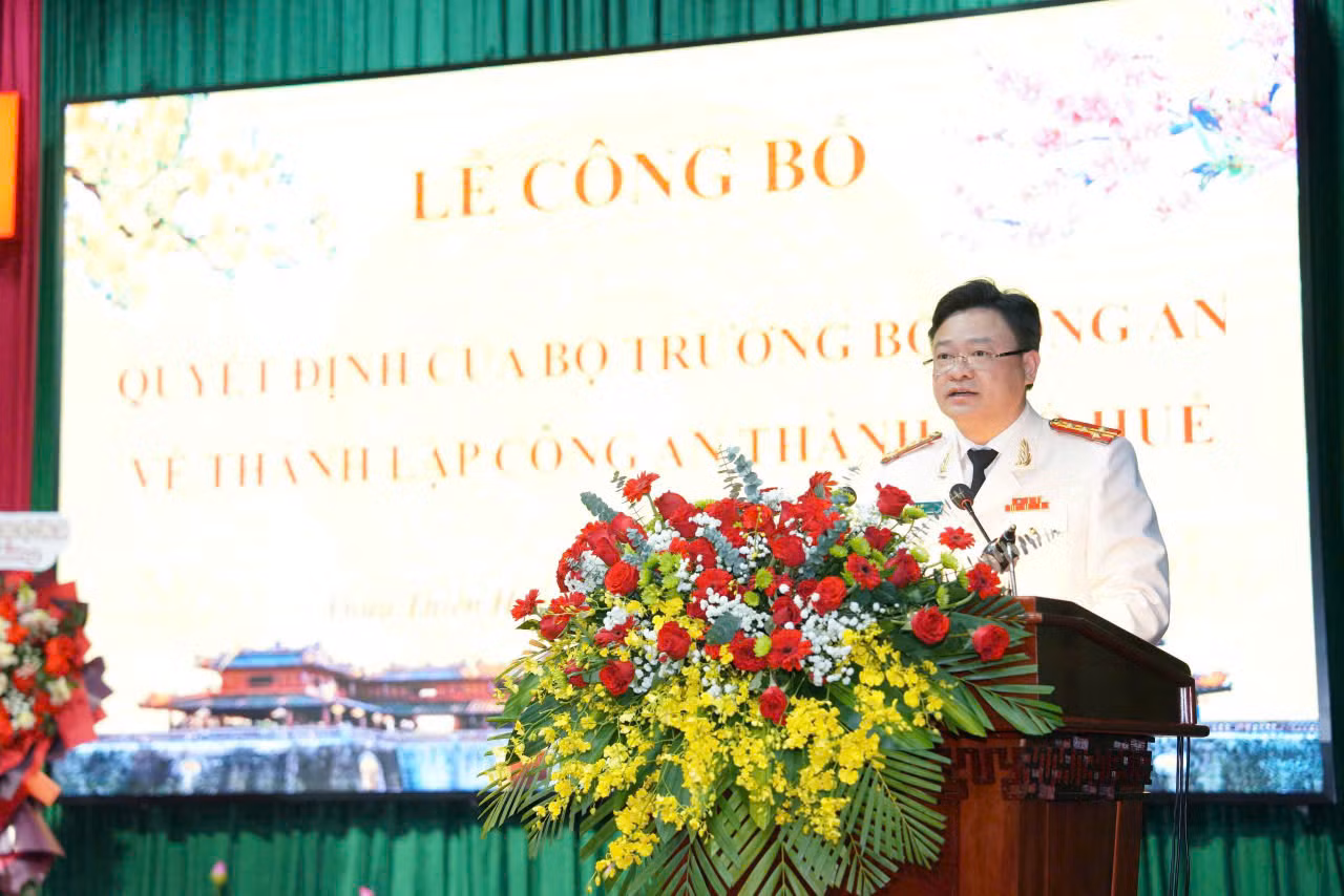 Công bố quyết định thành lập Công an thành phố Huế -0