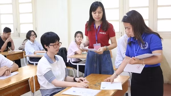 Thi tốt nghiệp THPT 2025 có gì khác năm trước?