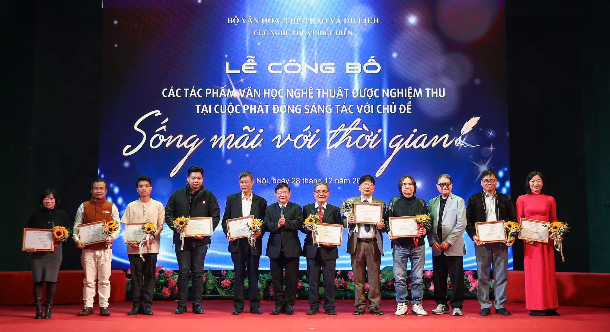 Công bố 35 tác phẩm từ cuộc vận động sáng tác văn học nghệ thuật “Sống mãi với thời gian” -0