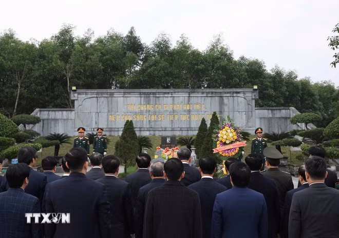 Tổng Bí thư Tô Lâm dâng hương tưởng niệm Tổng Bí thư Hà Huy Tập, Trần Phú -0