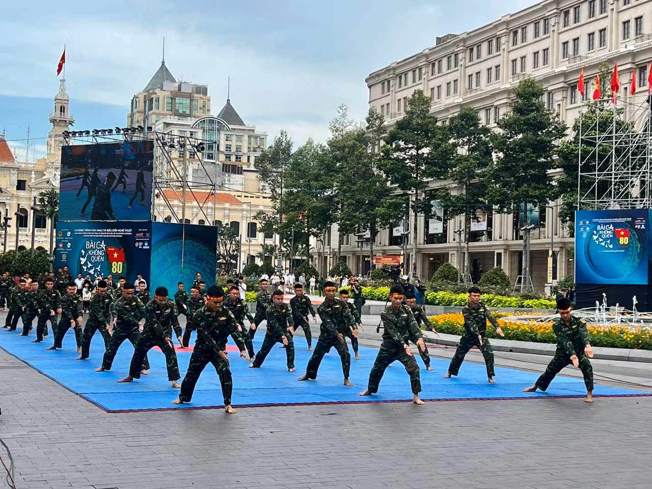 TP Hồ Chí Minh: Sôi nổi Ngày hội văn hóa quân - dân -0