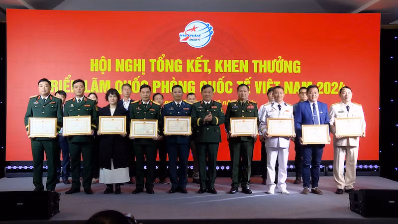 Ký kết 16 hợp đồng với tổng giá trị khoảng 286,3 triệu USD -0