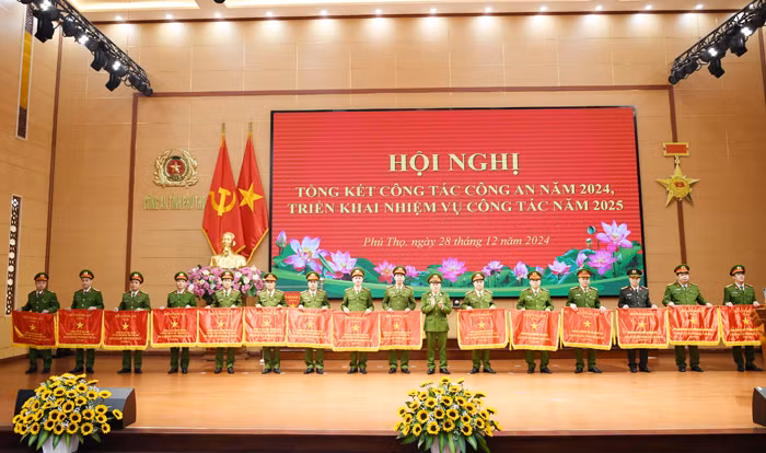 Công an tỉnh Phú Thọ tổng kết nhiệm vụ công tác năm 2024 và triển khai nhiệm vụ công tác năm 2025 -0