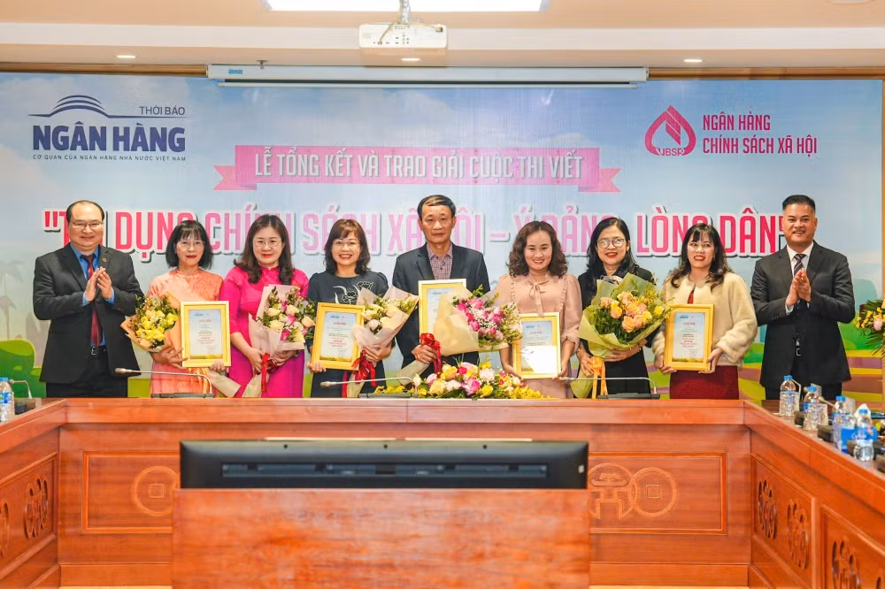 17 tác phẩm đạt giải Cuộc thi viết “Tín dụng Chính sách Xã hội – Ý Đảng Lòng Dân” -0