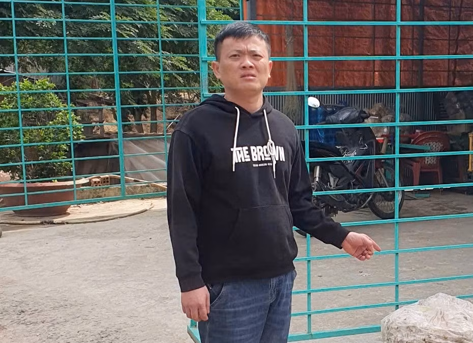 Kiểm tra ô tô, phát hiện người nước ngoài nhập cảnh trái phép vào Việt Nam -0