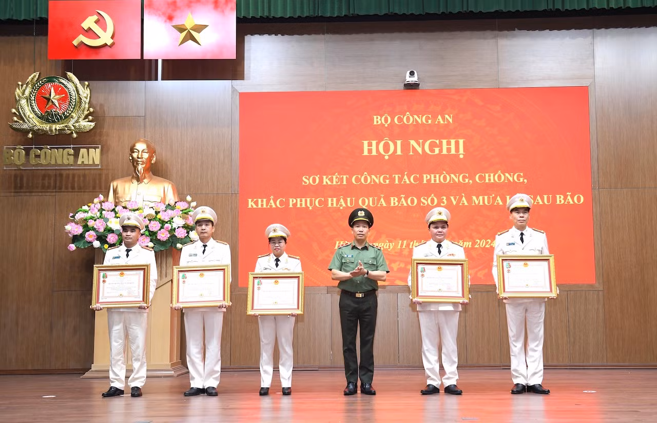 Bảo vệ tính mạng, an toàn của nhân dân là trên hết, trước hết -0