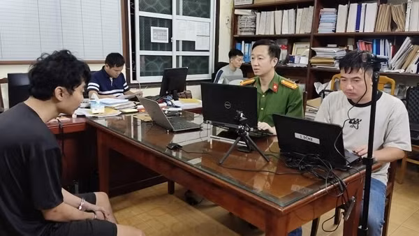 Bắt đối tượng giết cha sau 11 giờ gây án