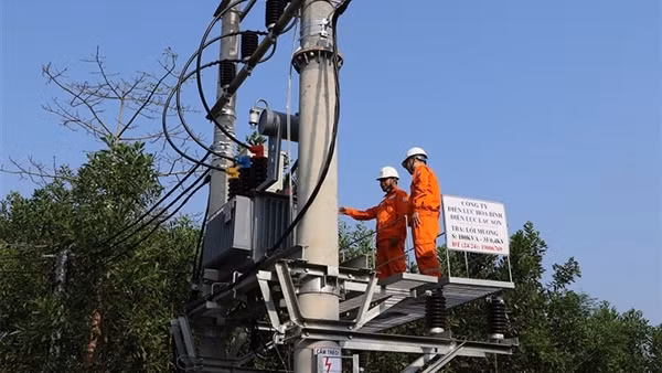 Điện thương phẩm của EVNNPC đạt 74,649 tỷ kWh trong 9 tháng