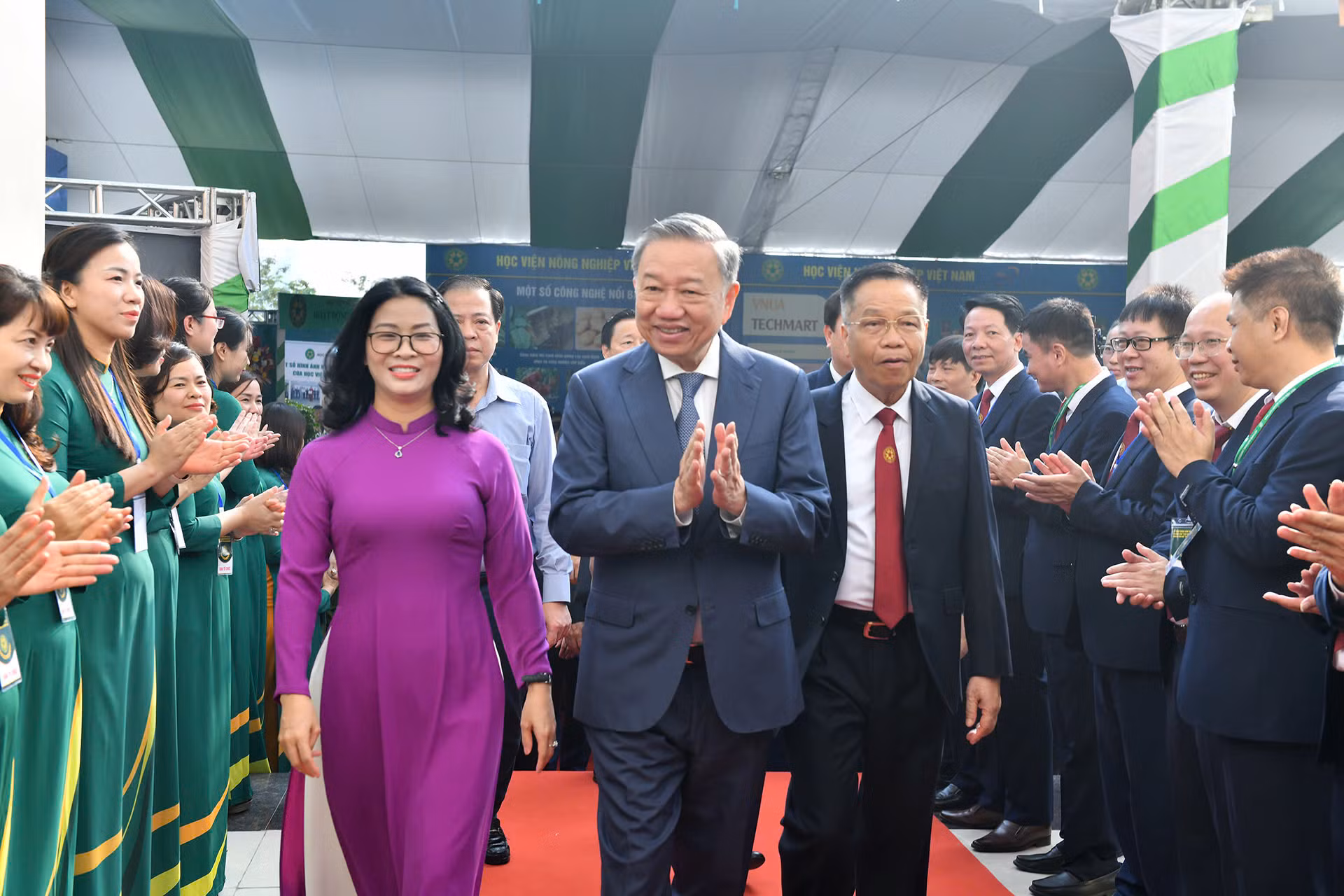 Tổng Bí thư, Chủ tịch nước Tô Lâm dự Lễ khai giảng năm học mới tại Học viện Nông nghiệp Việt Nam -0