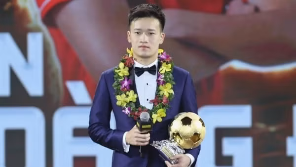 Thương vụ Hoàng Đức và hệ lụy cho bóng đá Việt