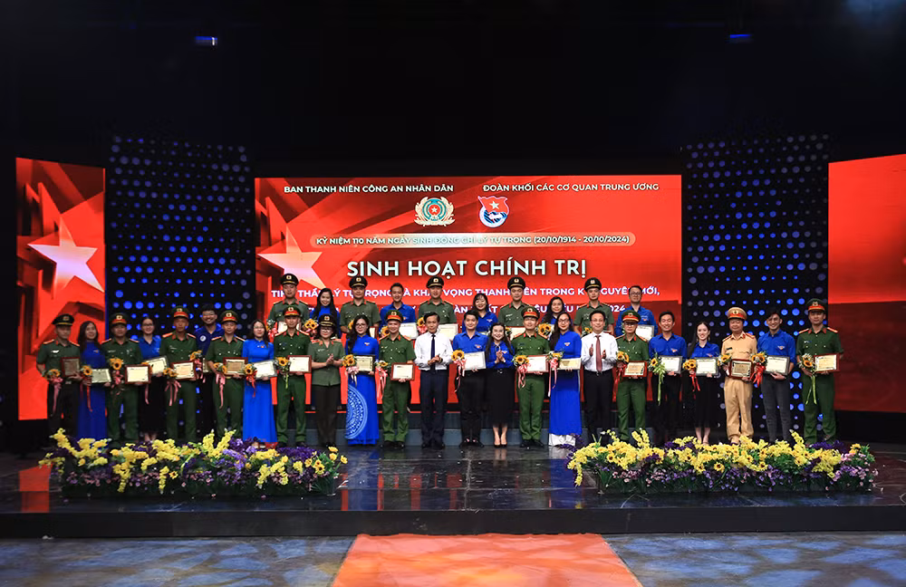 Đoàn viên thanh niên tiếp nối tinh thần của Anh hùng liệt sĩ Lý Tự Trọng -0
