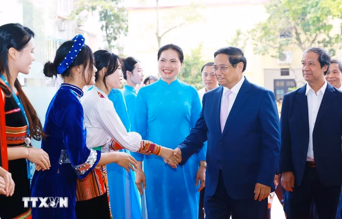 Thủ tướng: Tạo nên bức tranh đẹp, giàu bản sắc của Phụ nữ Việt Nam -0