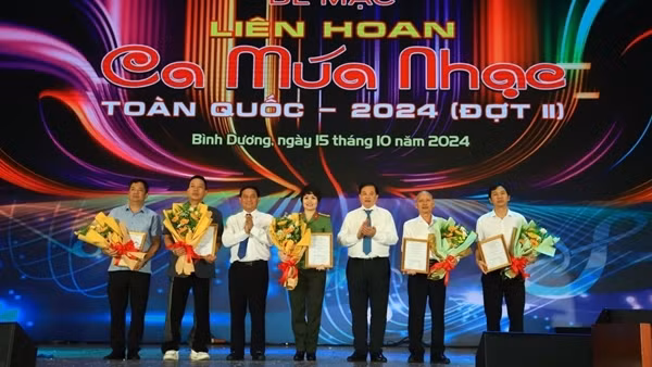 Nhà hát Ca múa nhạc CAND thắng lớn tại Liên hoan Ca múa nhạc toàn quốc