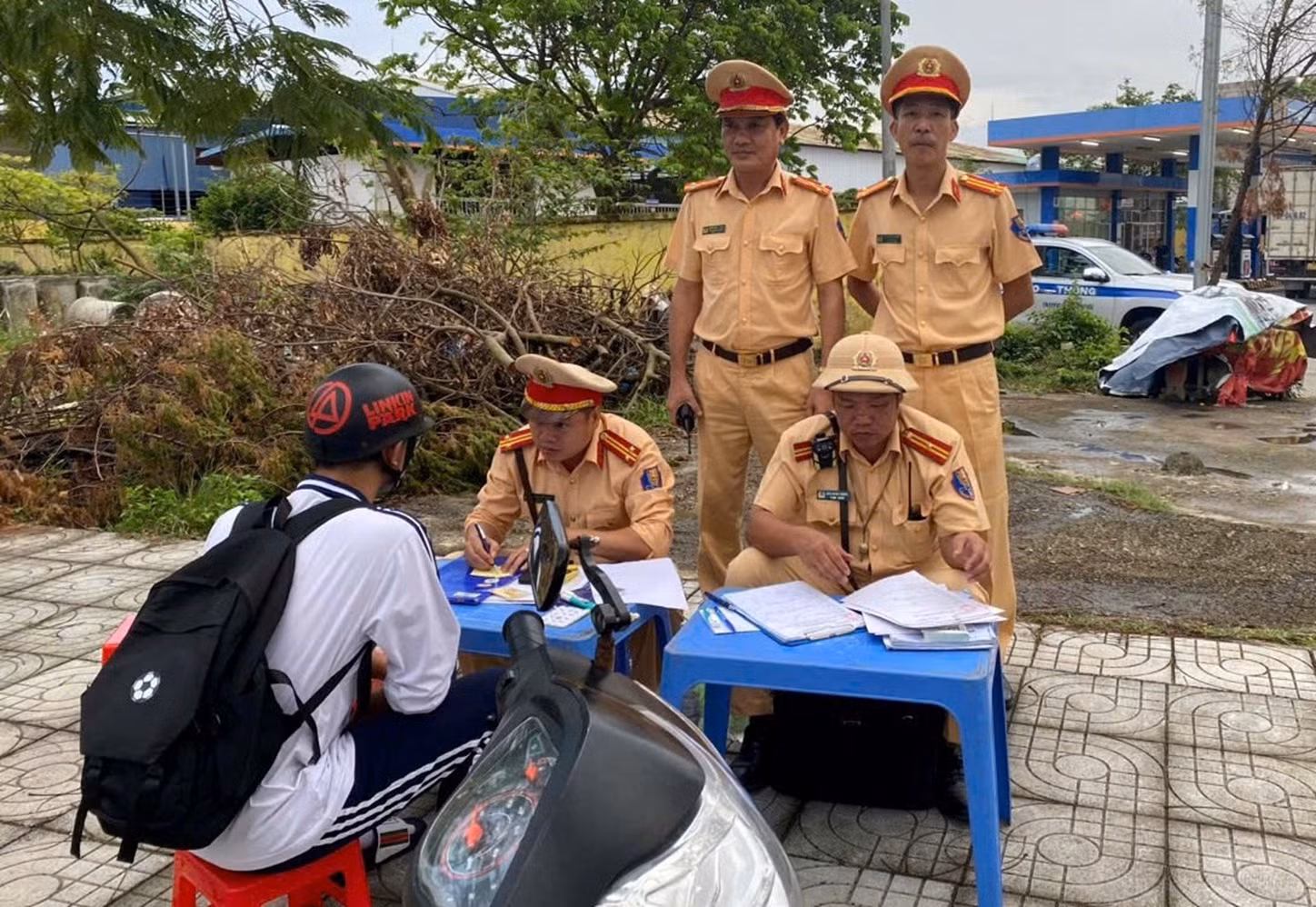 Nhiều cách làm hay ngăn ngừa học sinh vi phạm giao thông ở Hải Phòng, Quảng Ninh -0