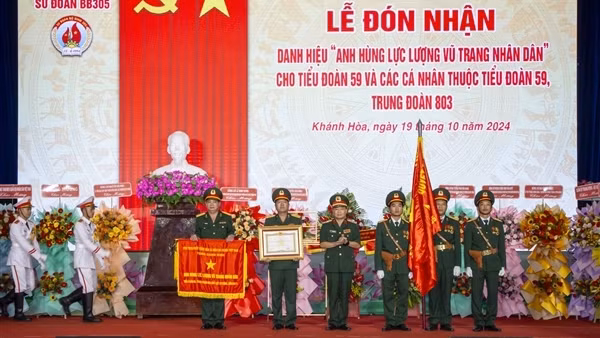 Phong tặng danh hiệu Anh hùng Lực lượng vũ trang Nhân dân cho Tiểu đoàn 59
