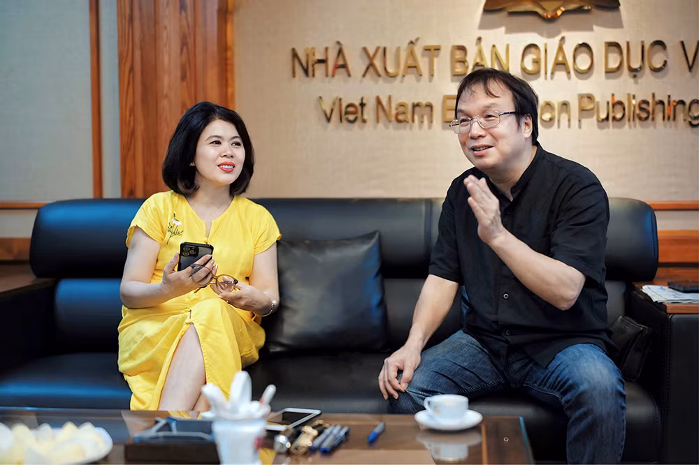 Nhà thơ Nguyễn Tiến Thanh: Xuyên qua 