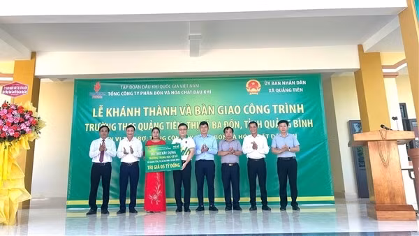 PVFCCo đồng hành cùng sự phát triển giáo dục
