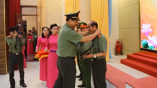 Công an Lâm Đồng nhất toàn đoàn Đại hội khỏe "Vì An ninh Tổ quốc"