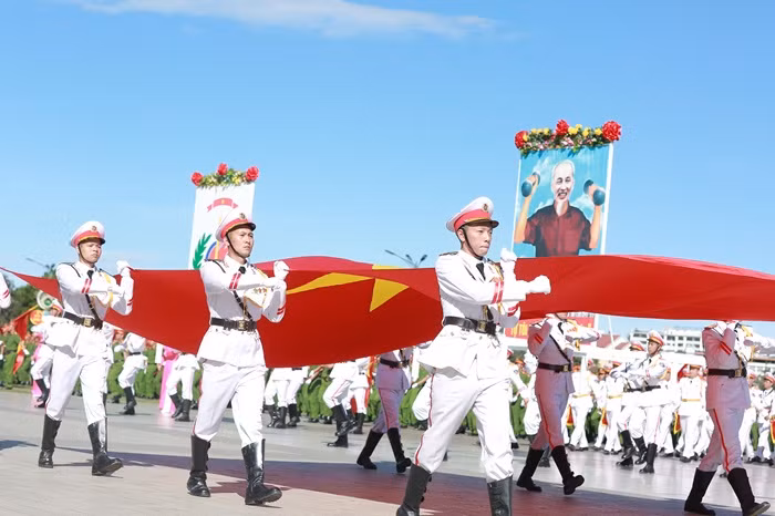 Tưng bừng khai mạc Đại hội Khỏe Vì An ninh Tổ quốc -0