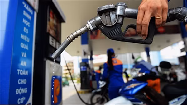 Doanh nghiệp trả lại giấy phép không ảnh hưởng tới hoạt động kinh doanh xăng dầu