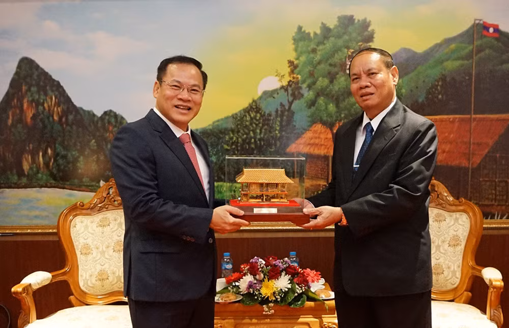 Thắt chặt hợp tác giữa Bộ Công an hai nước Việt Nam - Lào -0