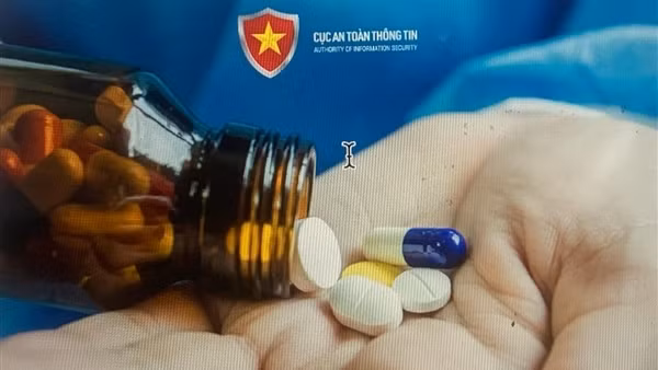 Gia tăng lừa đảo bán thuốc đặc trị, du lịch miễn thị thực... trên mạng xã hội