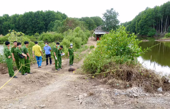 Những người “đi tìm dấu vết” nơi xứ biển Bạc Liêu -0