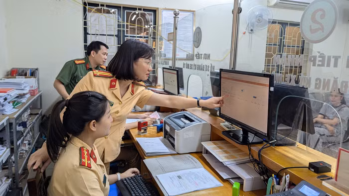 Trừ điểm giấy phép lái xe: Thêm cơ hội, nâng cao ý thức -0
