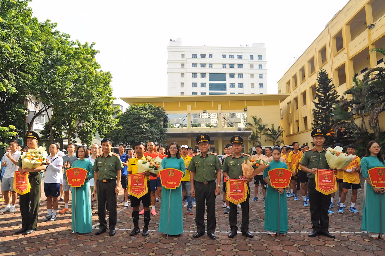 Hội thao góp phần đẩy mạnh phong trào thể dục thể thao trong lực lượng Ngoại tuyến -0