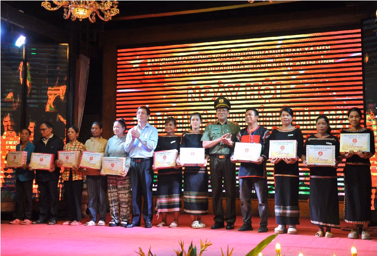 Thứ trưởng Lê Quốc Hùng dự Ngày hội Toàn dân bảo vệ an ninh Tổ quốc tại Đắk Lắk -0