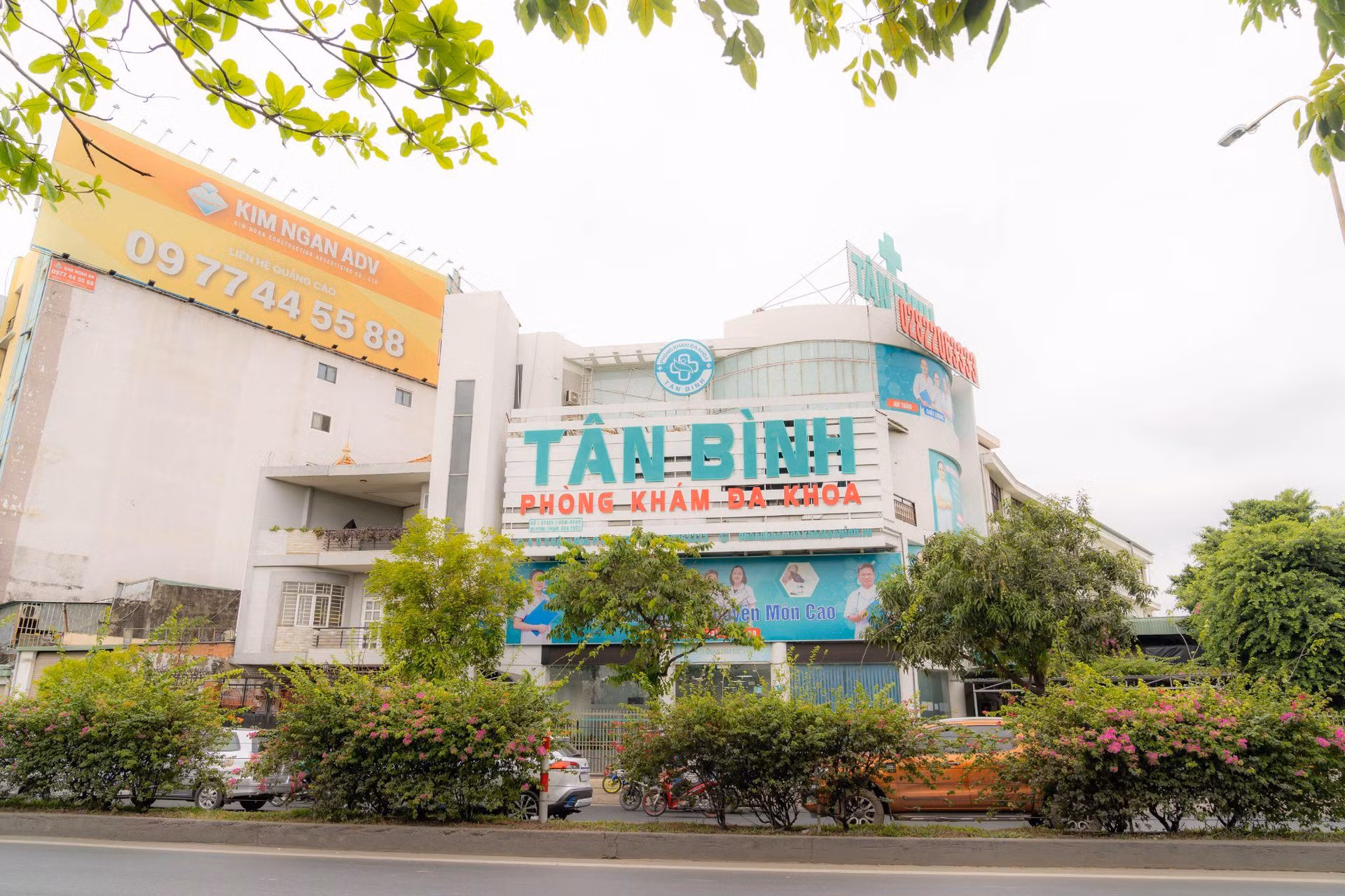 Phòng khám đa khoa Tân Bình bị đình chỉ hoạt động, xử phạt nặng -0
