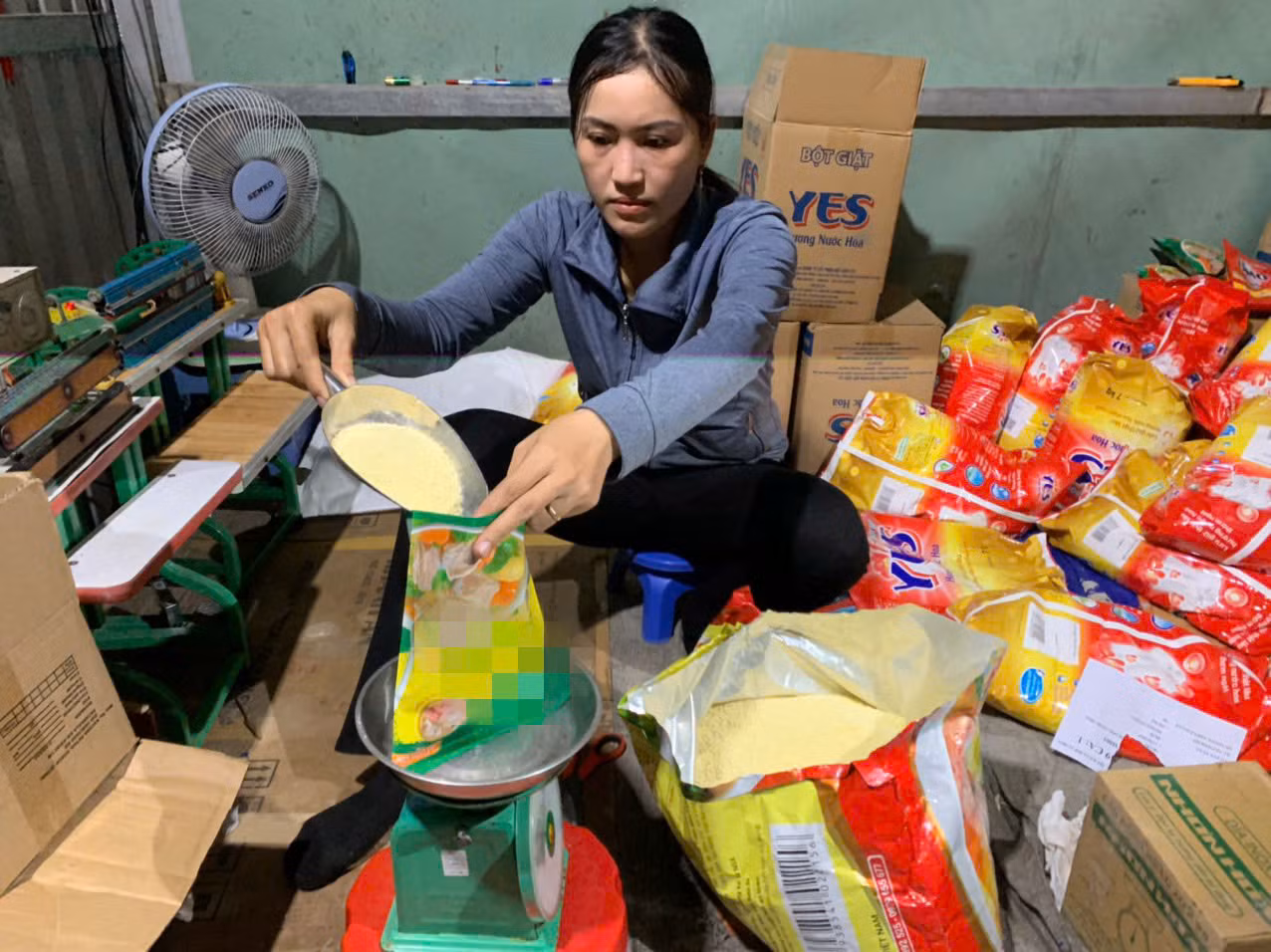 Làm giả bột ngọt của các thương hiệu nổi tiếng -0