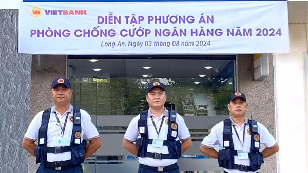 Vietbank tổ chức diễn tập phương án phòng chống cướp ngân hàng năm 2024