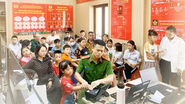 Xã đầu tiên của Hà Tĩnh hoàn thành cấp thẻ căn cước cho công dân đủ điều kiện