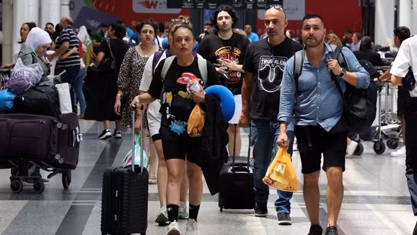 Hàng loạt nước kêu gọi công dân rời khỏi Lebanon