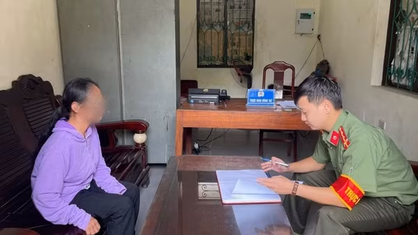 Người phụ nữ cảnh giác không chuyển tiền cho đối tượng giả danh Công an