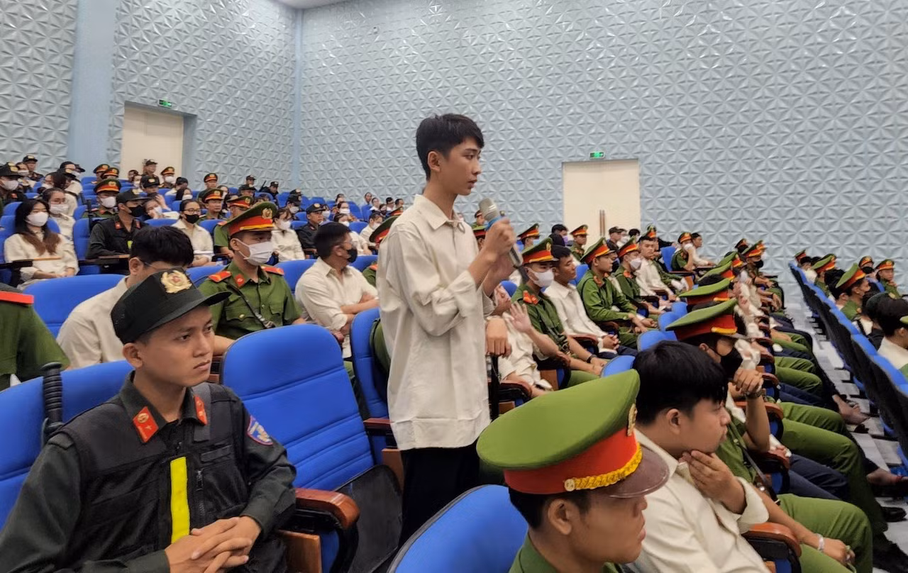 Siết chặt an ninh phiên tòa xét xử băng nhóm tội phạm núp bóng Công ty Luật TNHH Pháp Việt -2