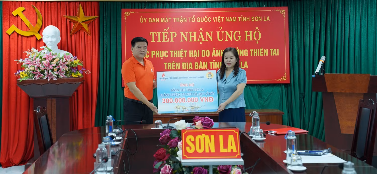 Petrovietnam thăm hỏi, hỗ trợ người dân Sơn La và Điện Biên khắc phục hậu quả mưa lũ -2