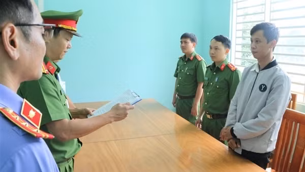 Bắt tạm giam quản lý trạm bảo hành “rút ruột” hơn 5 tỷ đồng