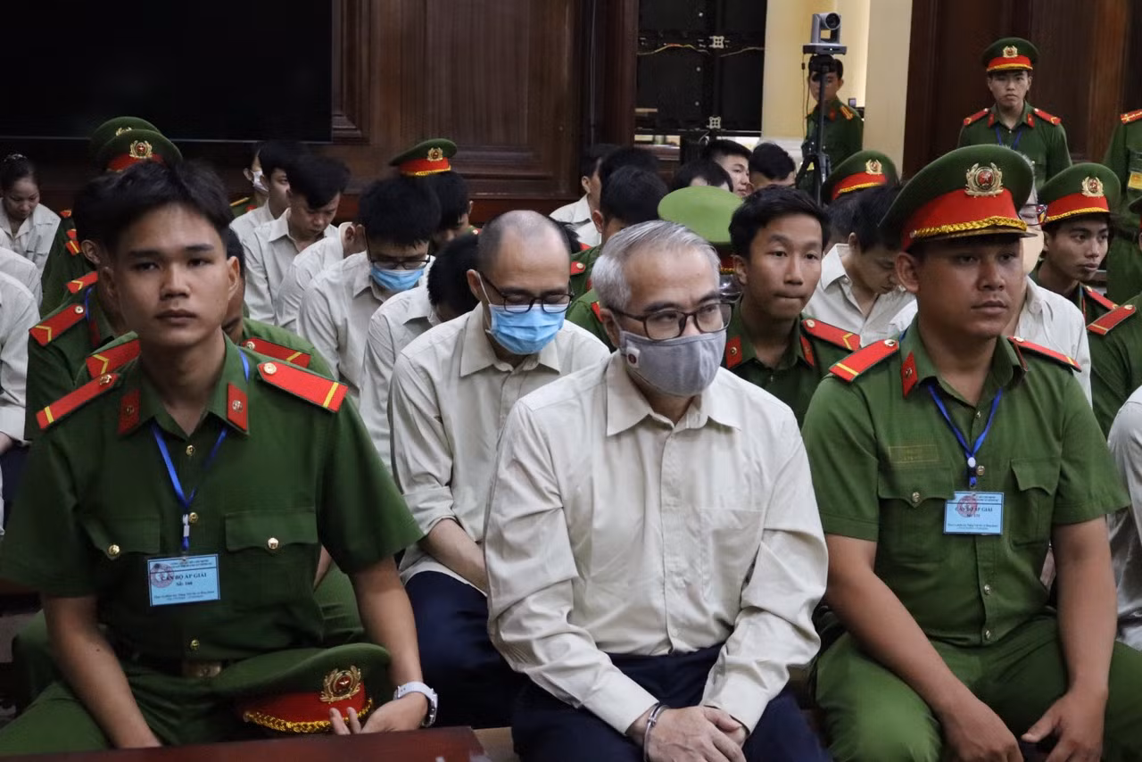 Nhiều quan điểm luận tội liên quan đến hành vi đưa và nhận hối lộ trong đại án Đăng kiểm -0