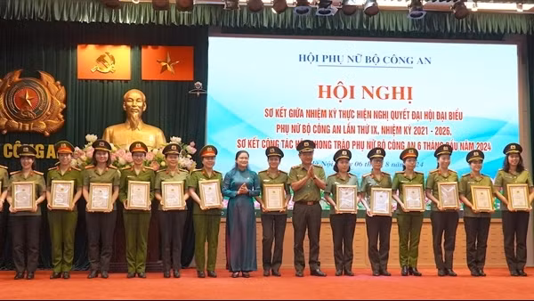 Phụ nữ CAND tiếp tục thực hiện thắng lợi Nghị quyết Đại hội Phụ nữ Bộ Công an