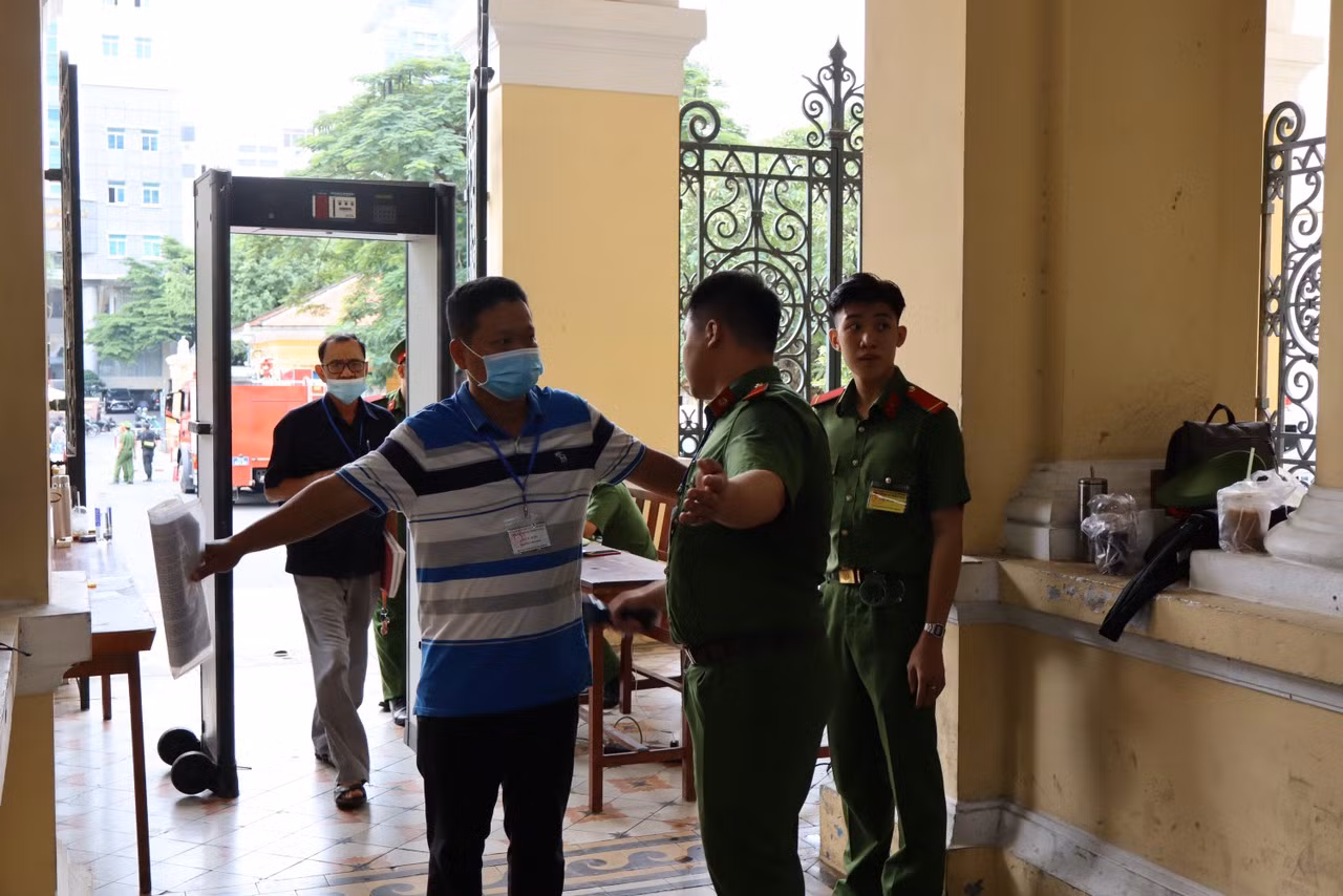 Nhiều quan điểm luận tội liên quan đến hành vi đưa và nhận hối lộ trong đại án Đăng kiểm -0