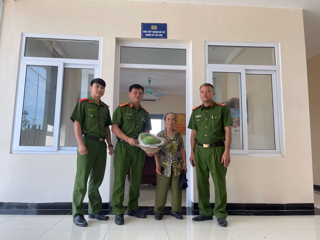 Công an xã phối hợp với ngân hàng ngăn chặn kịp thời vụ chuyển tiền