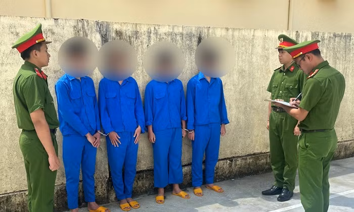 Hàng trăm người bị lừa vì chiêu “hỗ trợ lấy lại tiền” trên mạng xã hội -0