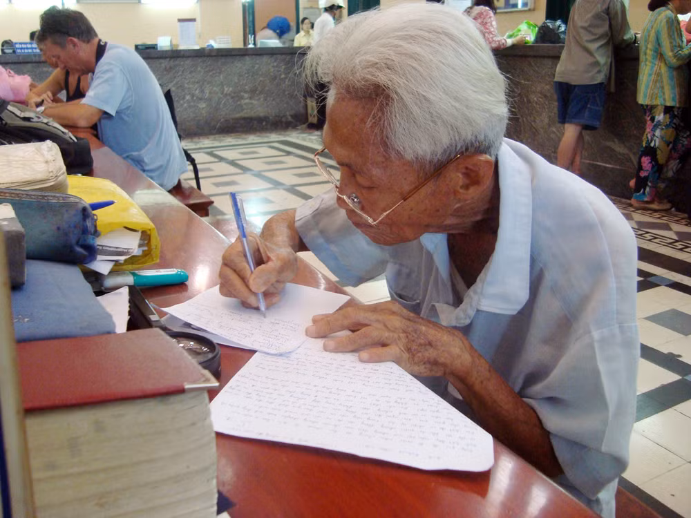 2 cong viec cu ngo.jpg -1