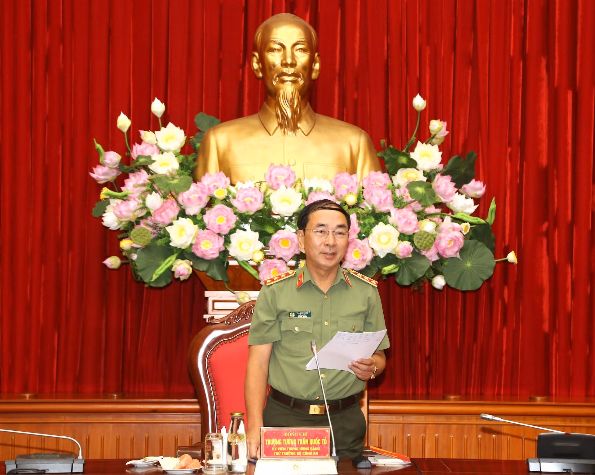 Thứ trưởng Trần Quốc Tỏ gặp mặt con các thương binh, liệt sĩ trong CAND -0