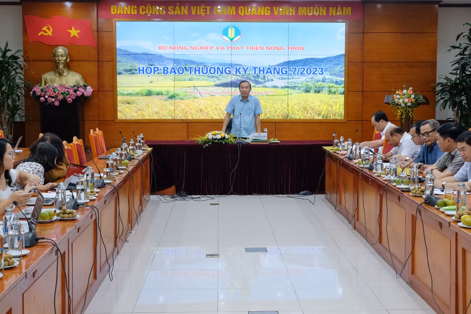 tang-50000-ha-lua-thu-dong-o-dbscl-de-chop-co-hoi-thi-truong-173414_923.jpg -0