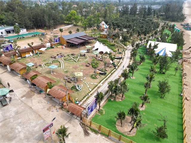 Để công trình trái phép “mọc lên”, Chủ tịch xã bị điều chuyển công tác -0