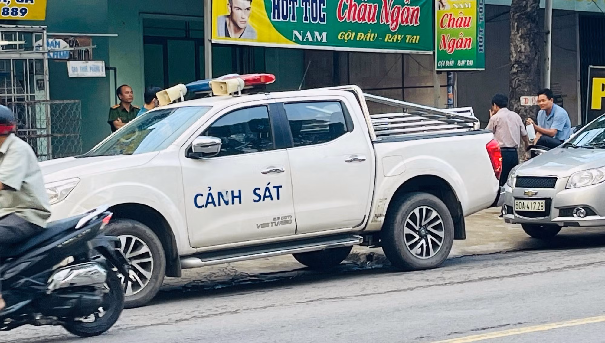 Nữ chủ tiệm cắt tóc, gội đầu nam tử vong với nhiều vết thương trên người -0