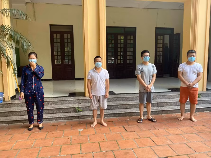 Đe dọa Hiệu trưởng cưỡng đoạt 180 triệu đồng, nhóm cộng tác viên lĩnh 23 năm tù -0